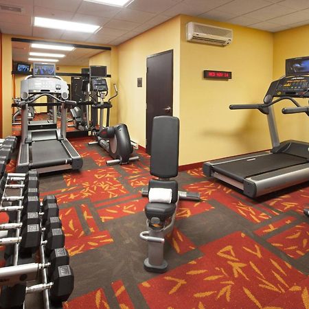 Courtyard By Marriott London Hotel Ngoại thất bức ảnh