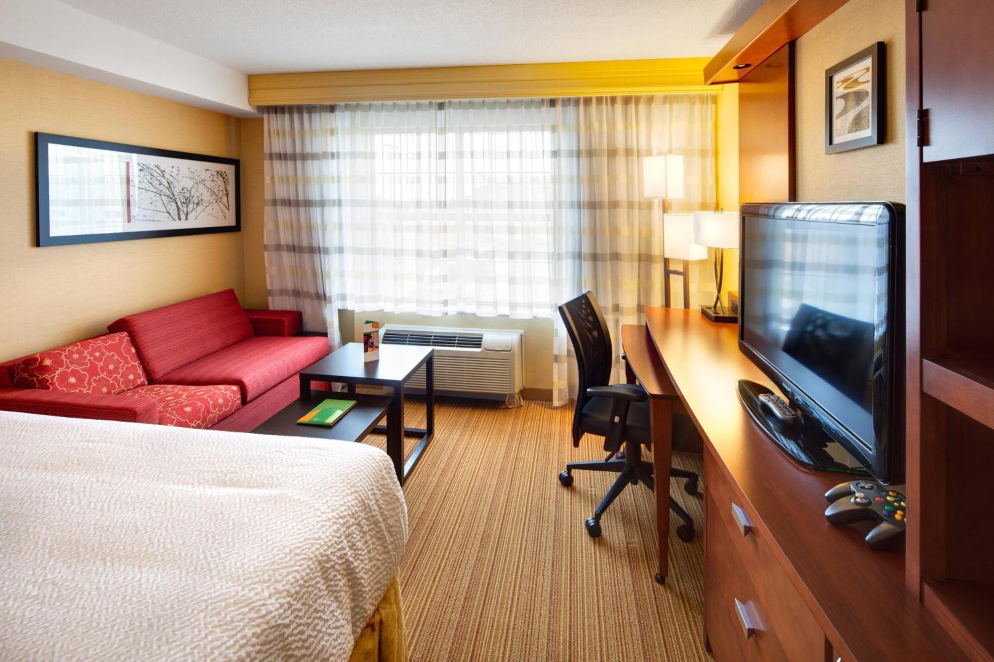 Courtyard By Marriott London Hotel Ngoại thất bức ảnh