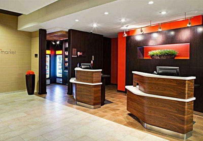 Courtyard By Marriott London Hotel Ngoại thất bức ảnh