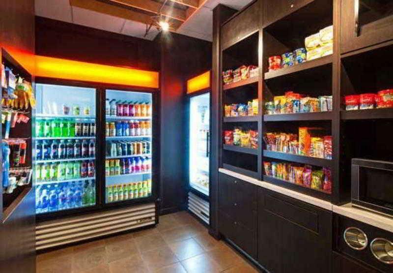 Courtyard By Marriott London Hotel Ngoại thất bức ảnh