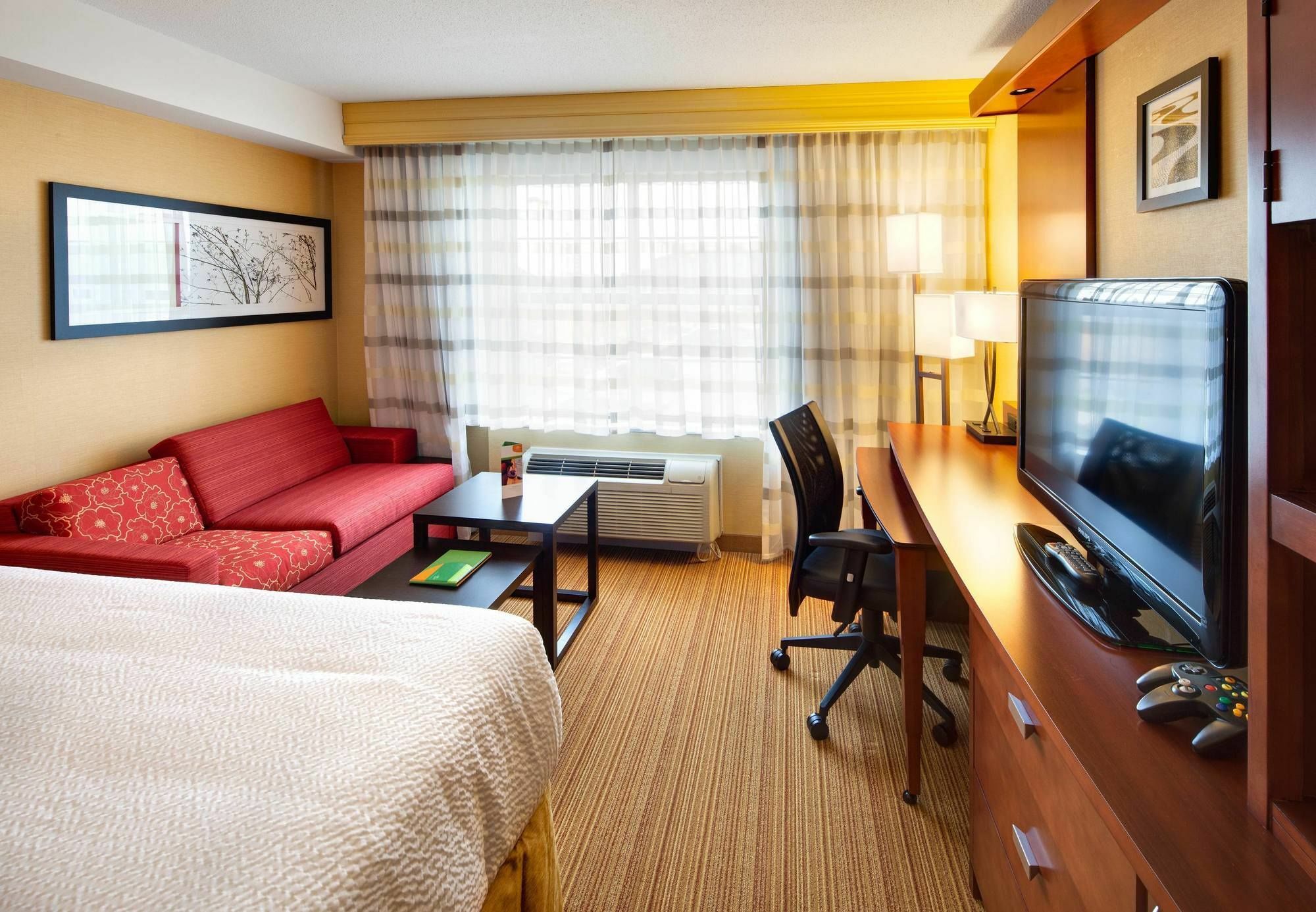 Courtyard By Marriott London Hotel Ngoại thất bức ảnh